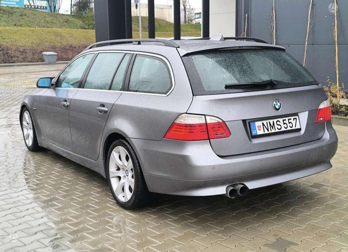 BMW 530 2007 — interior