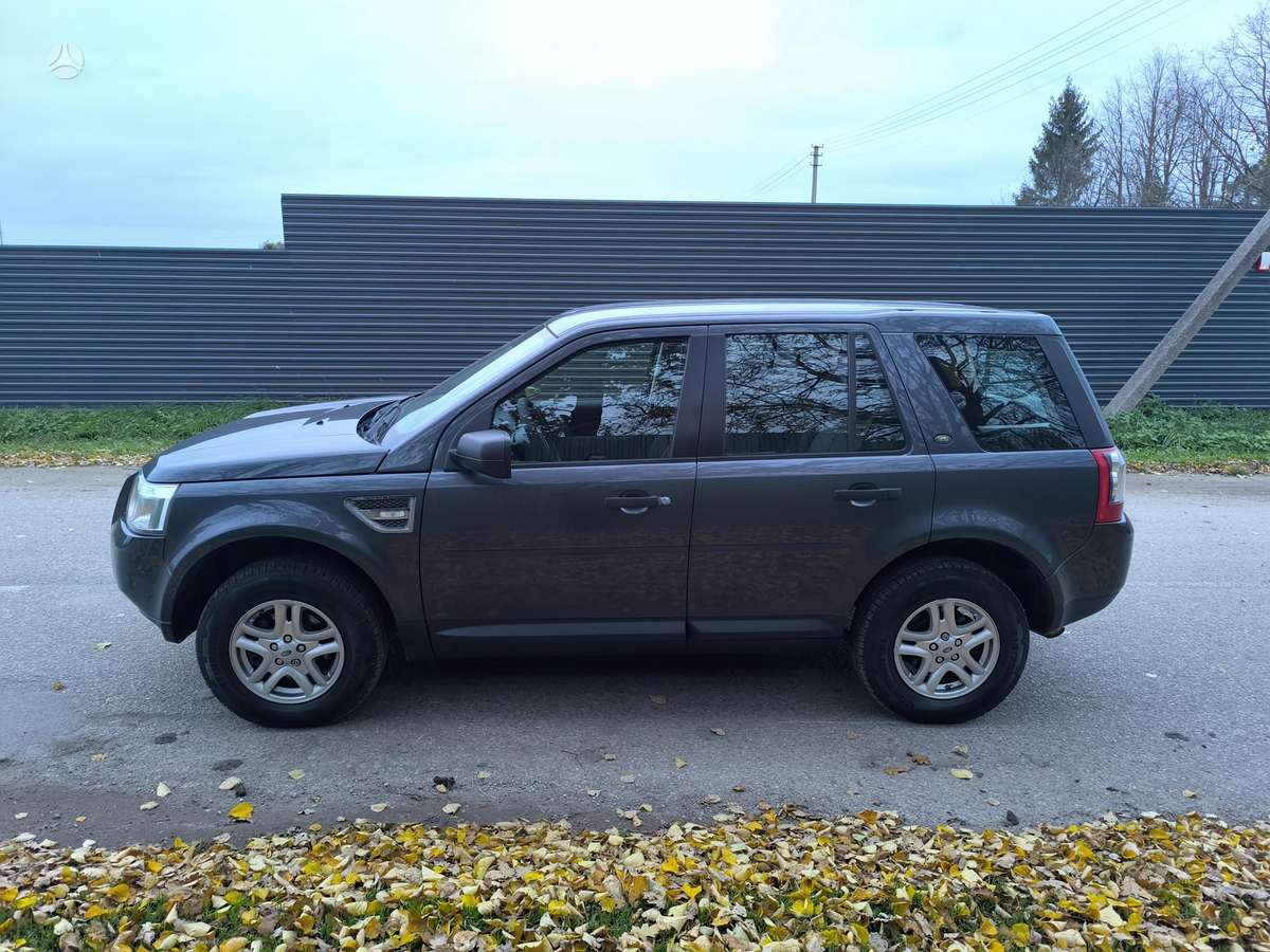 Land Rover 2010 — вигляд ззаду
