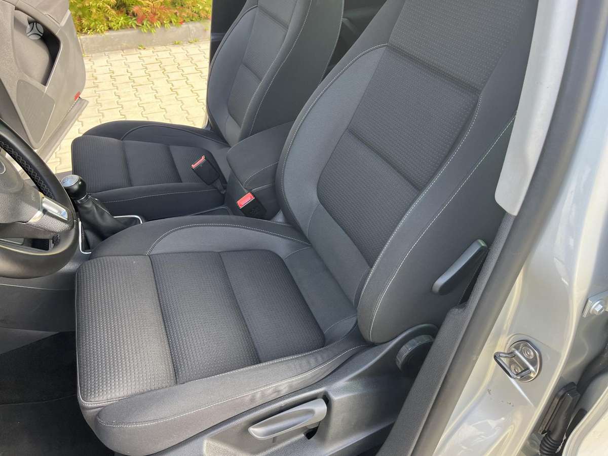 Volkswagen Tiguan 2010 — photo 15