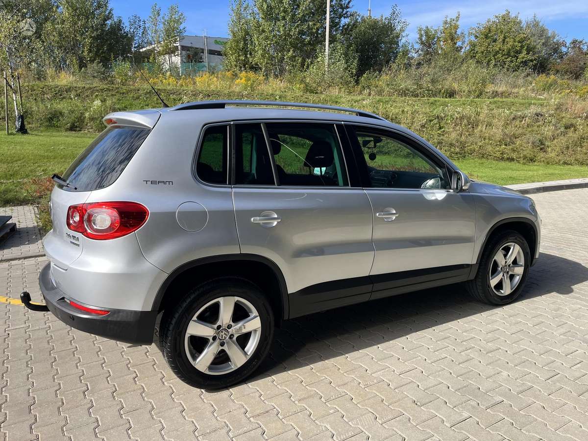 Volkswagen Tiguan 2010 — photo 5
