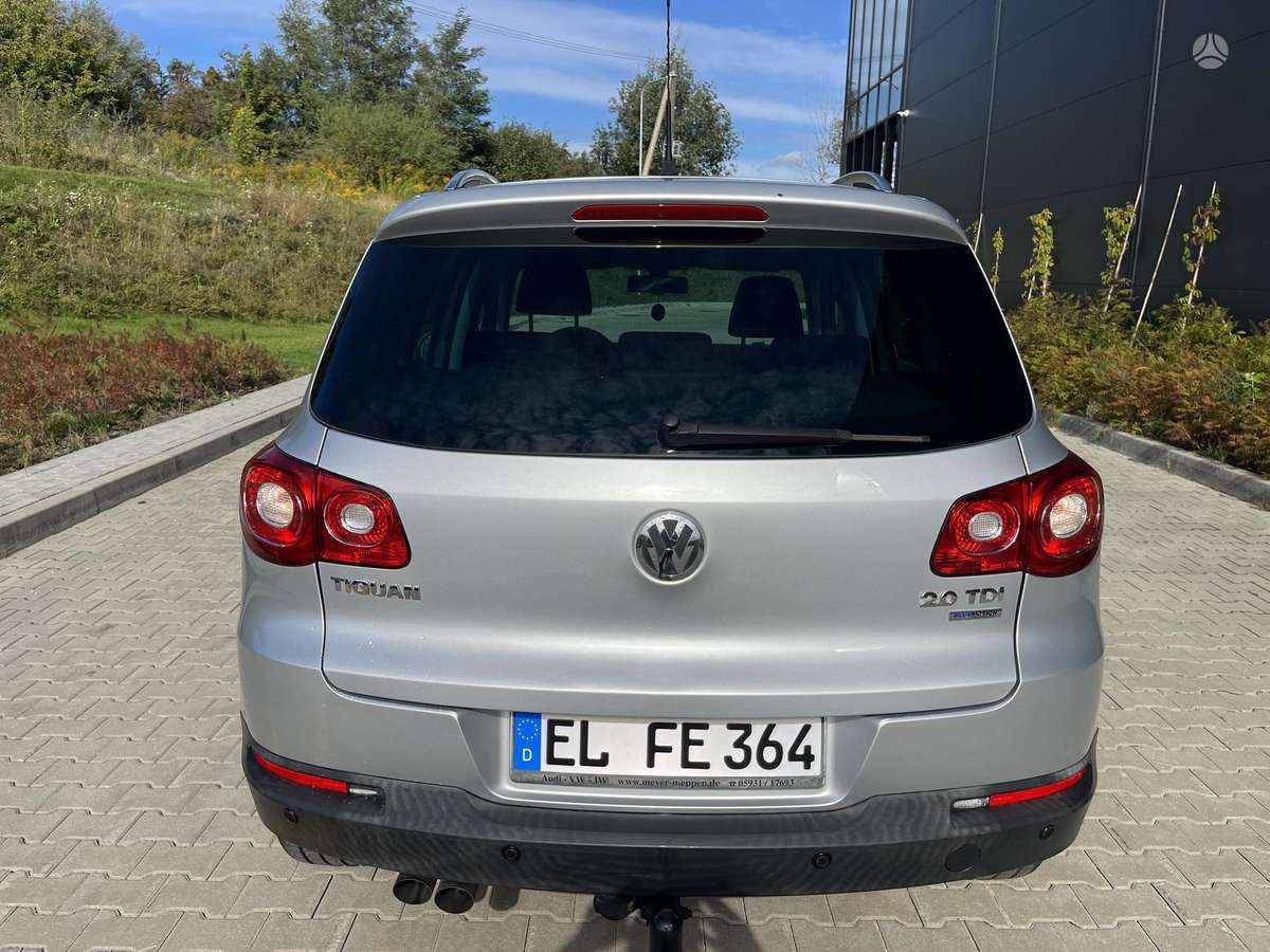 Volkswagen Tiguan 2010 — photo 7