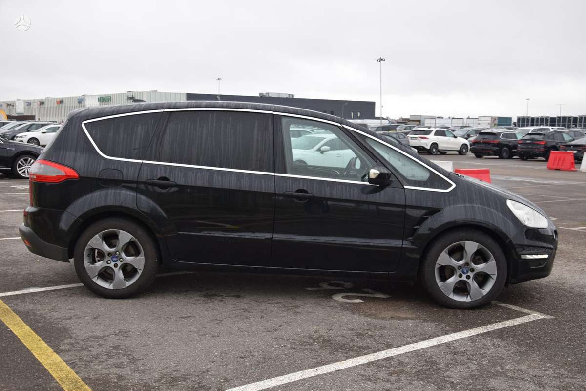 Ford S-MAX 2012 — photo 10