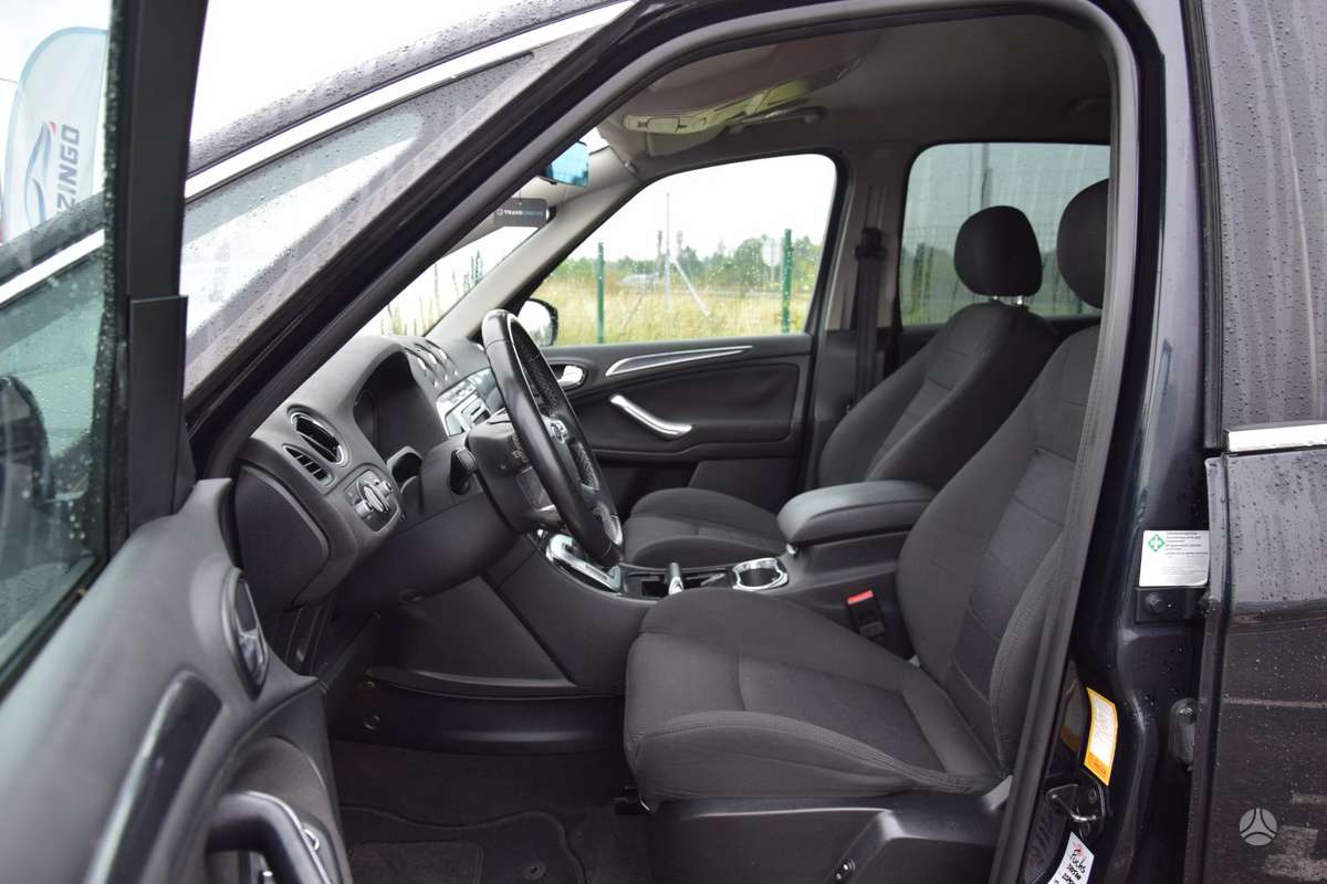 Ford S-MAX 2012 — photo 12