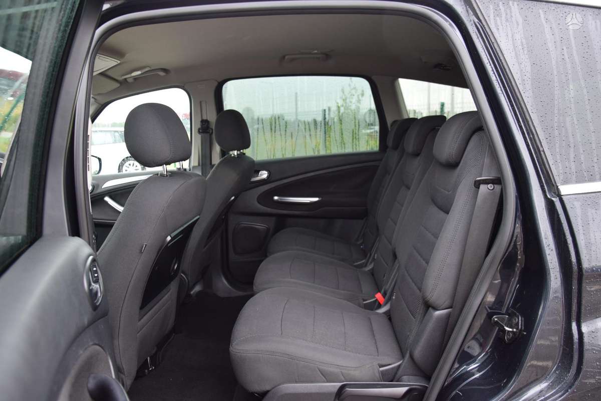 Ford S-MAX 2012 — photo 19