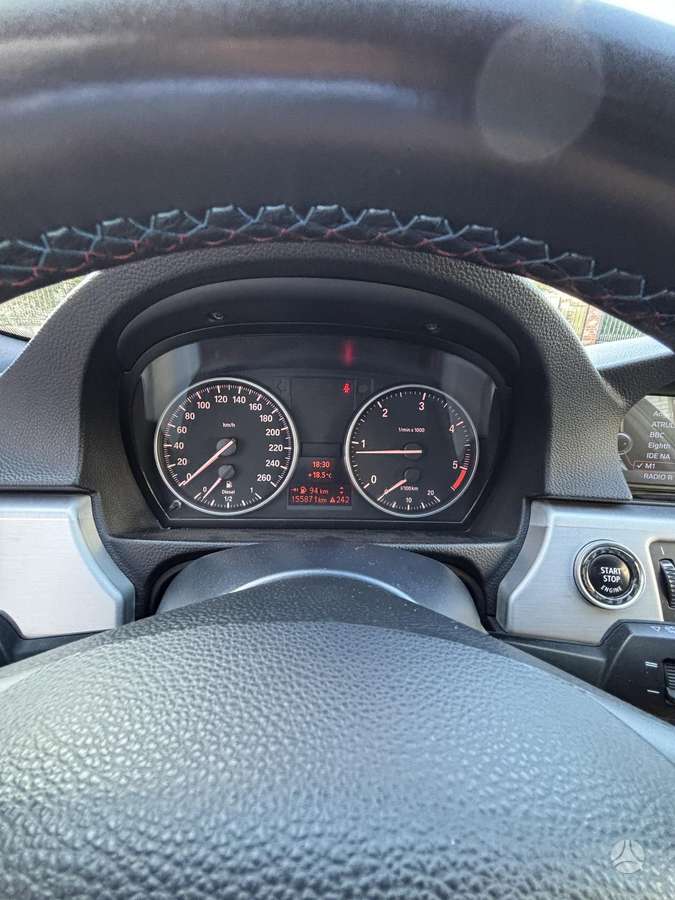 BMW 320 2011 — photo 22