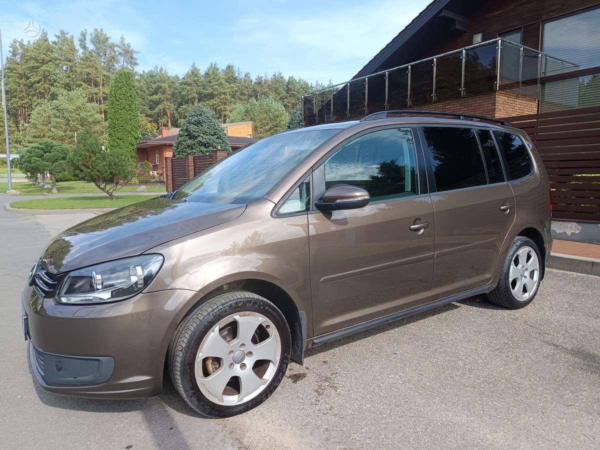 Volkswagen Touran 2011 — vehicle for AFU Ukraine