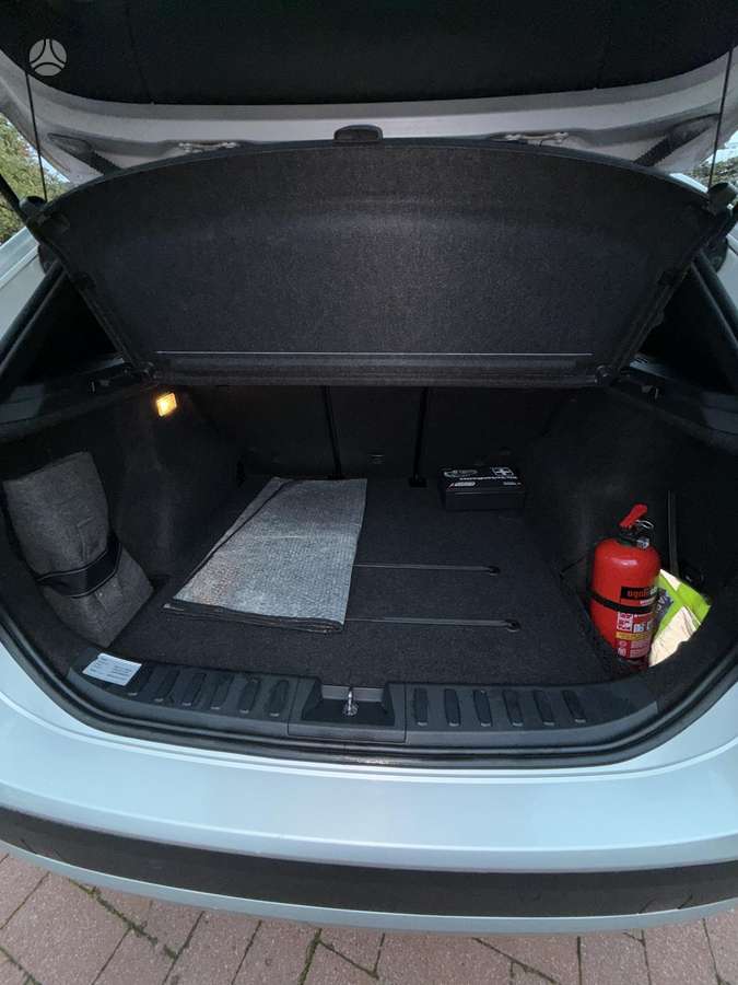 BMW X1 2010 — фото 14