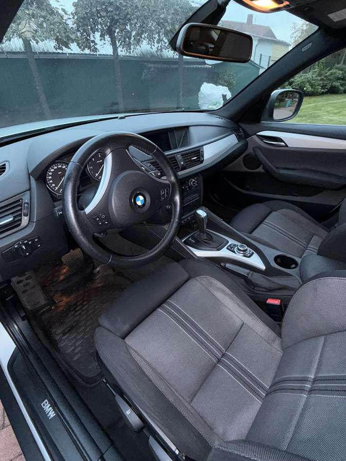 BMW X1 2010 — фото 15