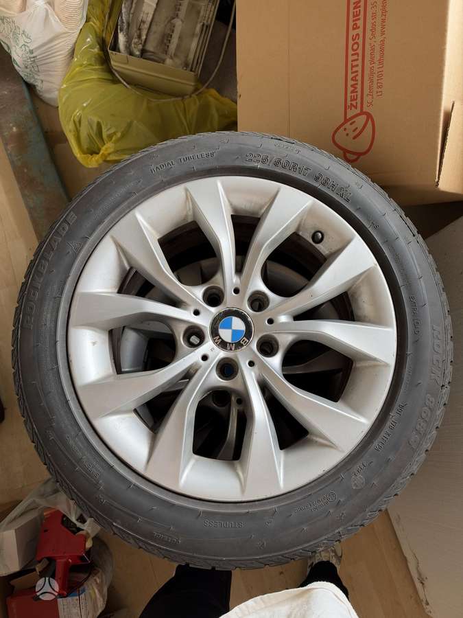 BMW X1 2010 — фото 18