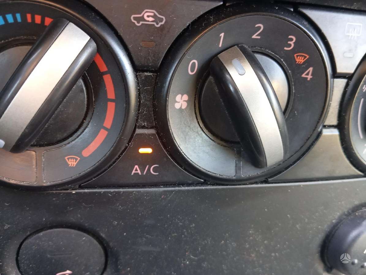Nissan Qashqai 2007 — photo 11