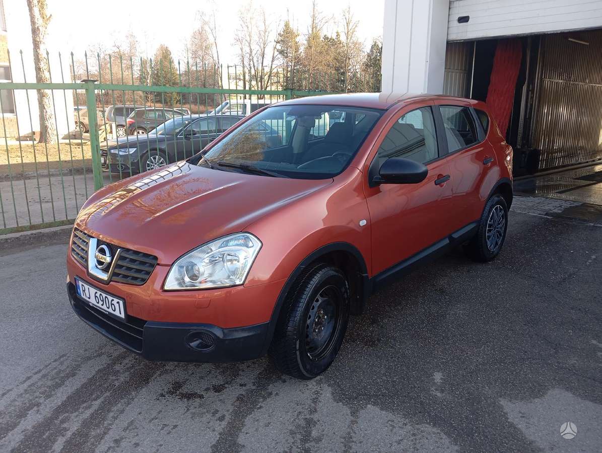 Nissan Qashqai 2007 — rear view