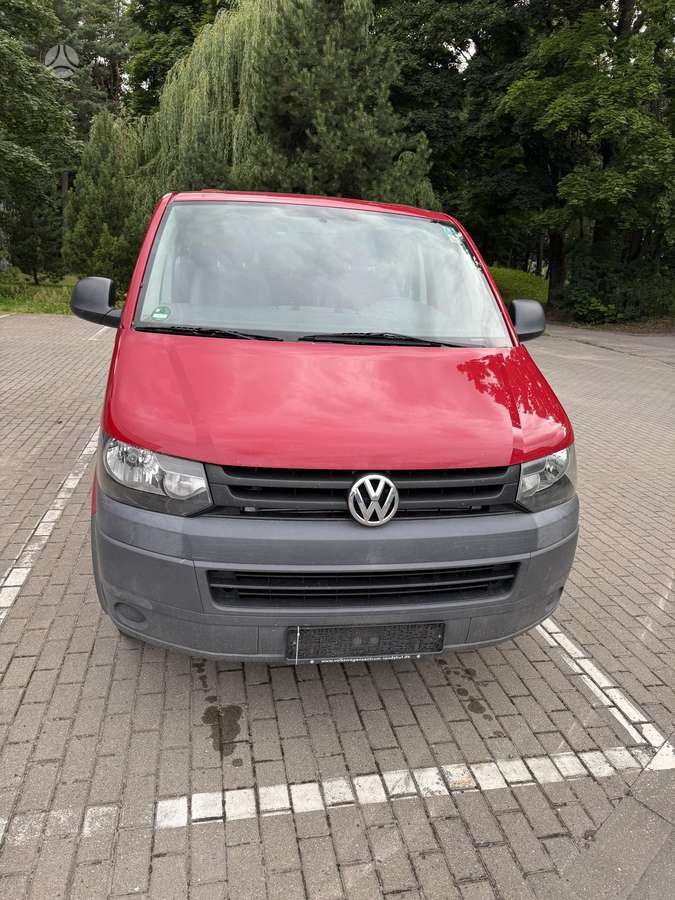 Volkswagen Transporter 2010 — вигляд ззаду