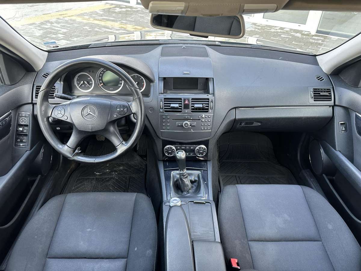 Mercedes-Benz C200 2008 — photo 13