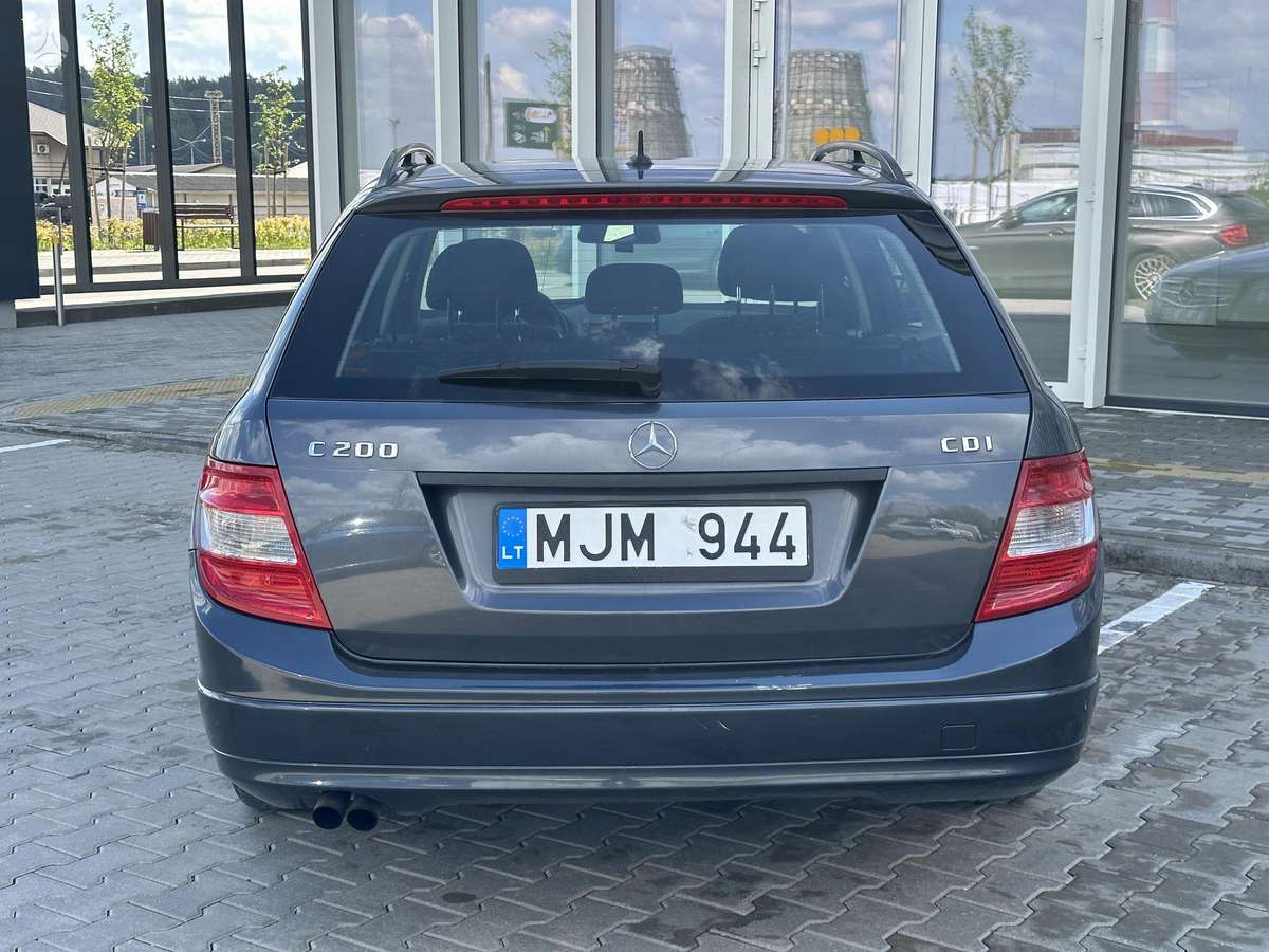 Mercedes-Benz C200 2008 — engine 2148 cm³, 136 HP (100kW)