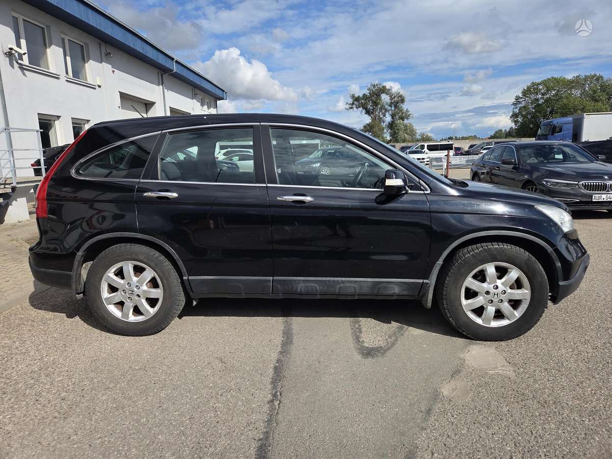 Honda CR-V 2007 — engine 2200 cm³, 140 HP (103kW)