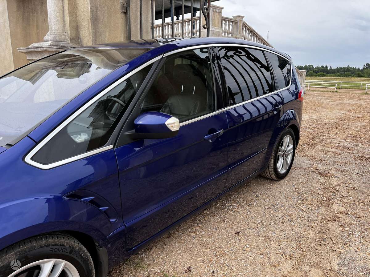 Ford S-MAX 2015 — салон