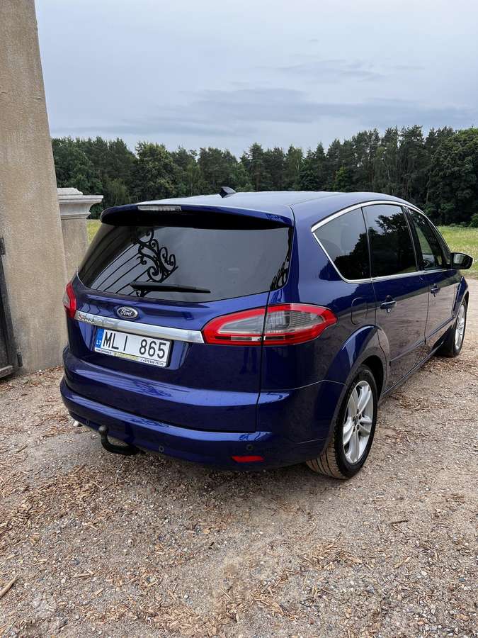 Ford S-MAX 2015 — двигун 2000 cm³, 140 HP (103kW)