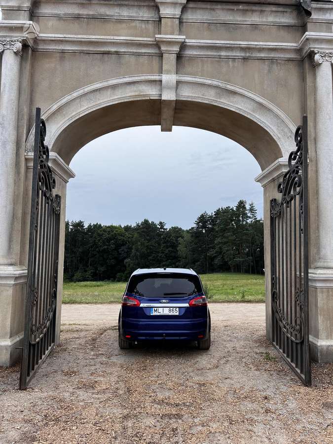 Ford S-MAX 2015 — фото 9