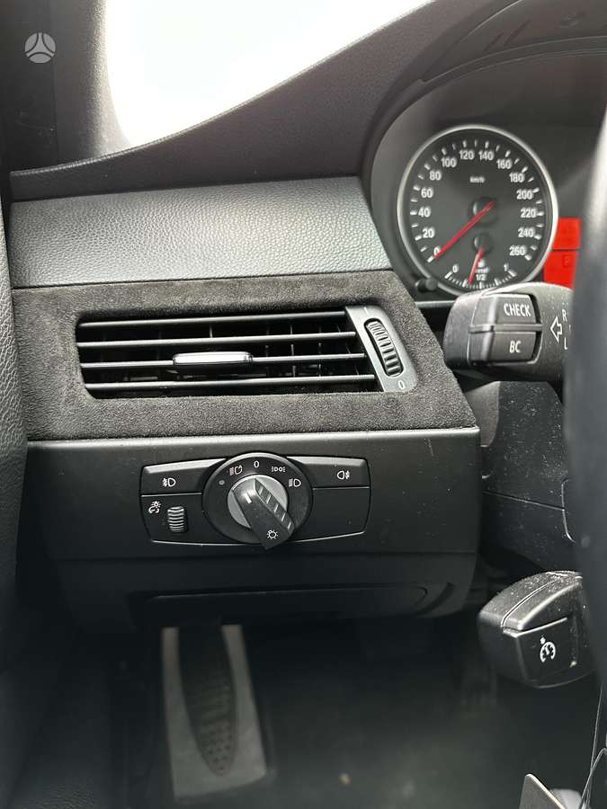 BMW 530 2007 — photo 23