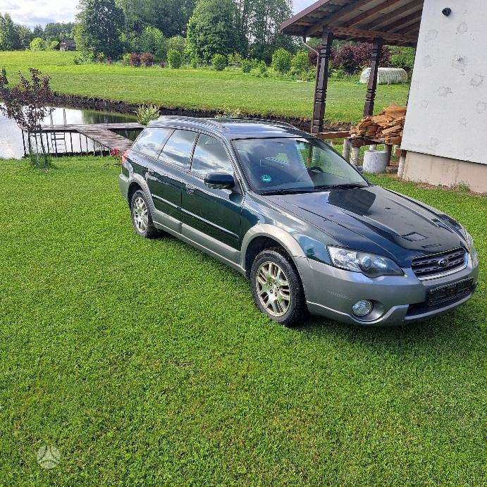 Subaru Outback 2004 — вигляд ззаду