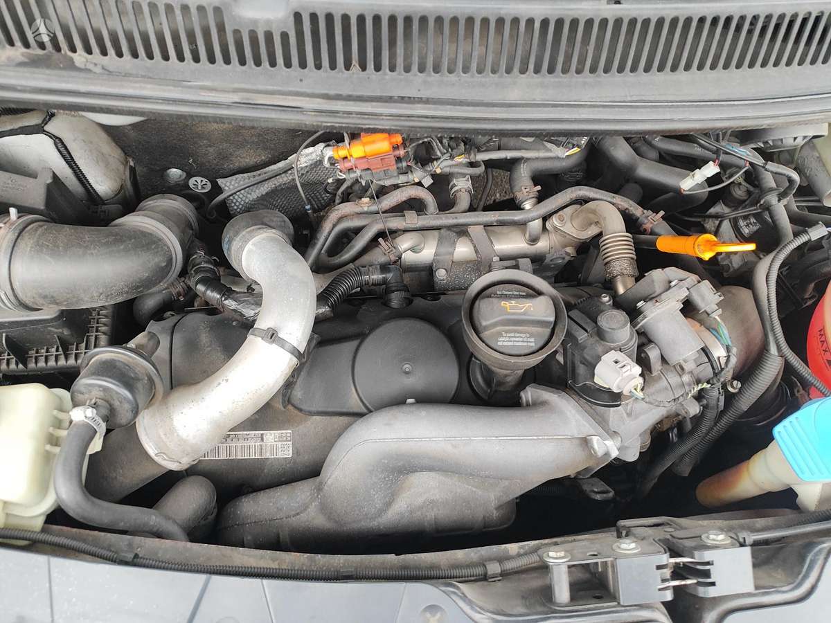 Volkswagen Caravelle 2006 — photo 17
