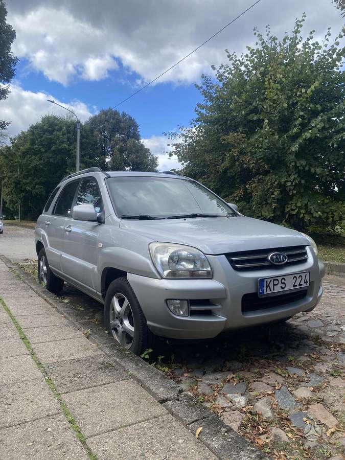 Kia Sportage 2005 — rear view