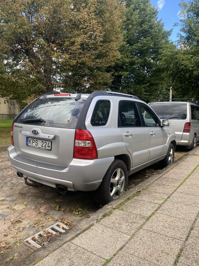 Kia Sportage 2005 — interior