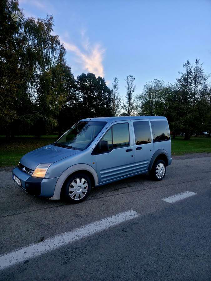 Ford Tourneo 2008 — rear view