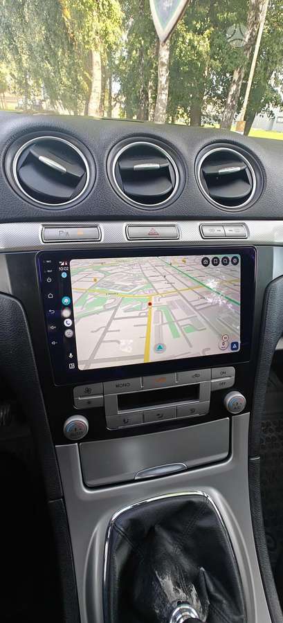 Ford Galaxy 2010 — photo 10