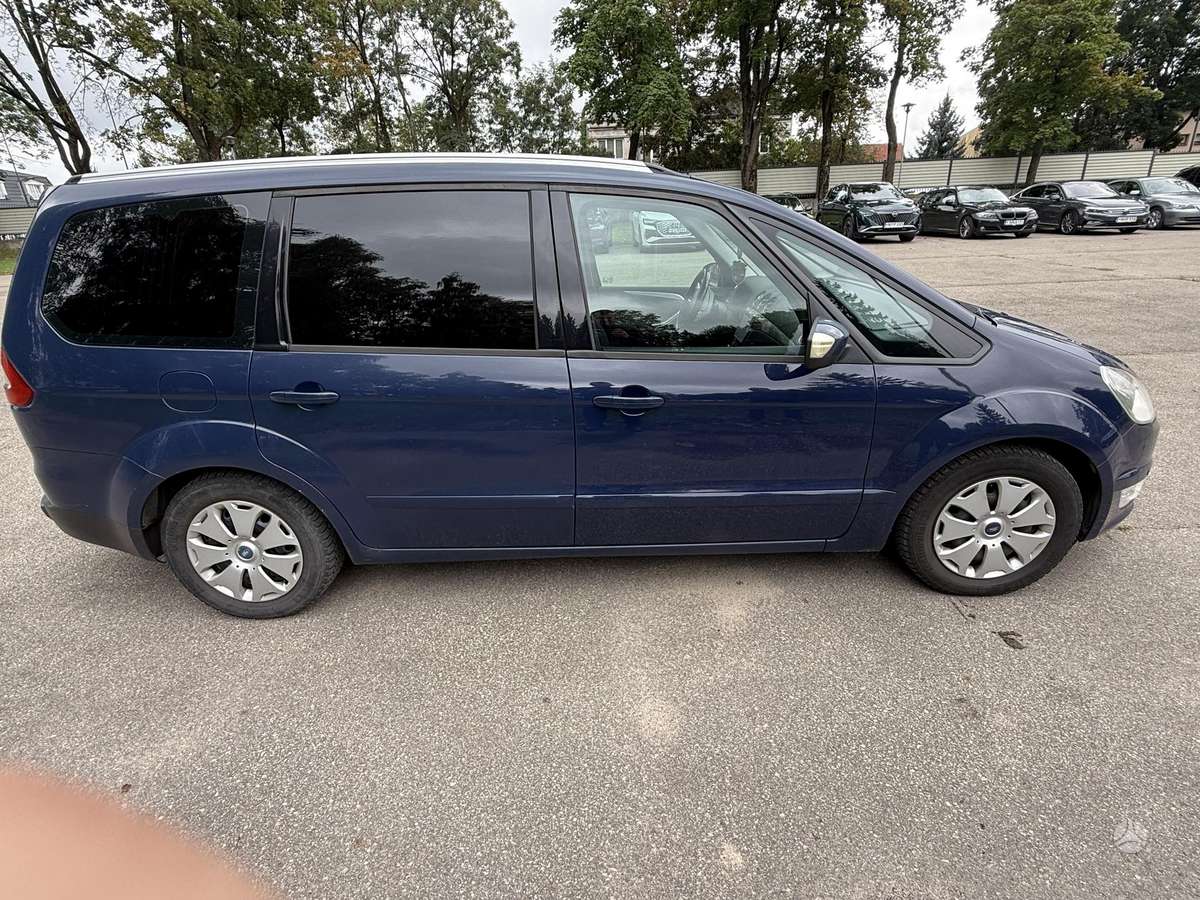 Ford Galaxy 2010 — engine 1997 cm³, 140 HP (103kW)