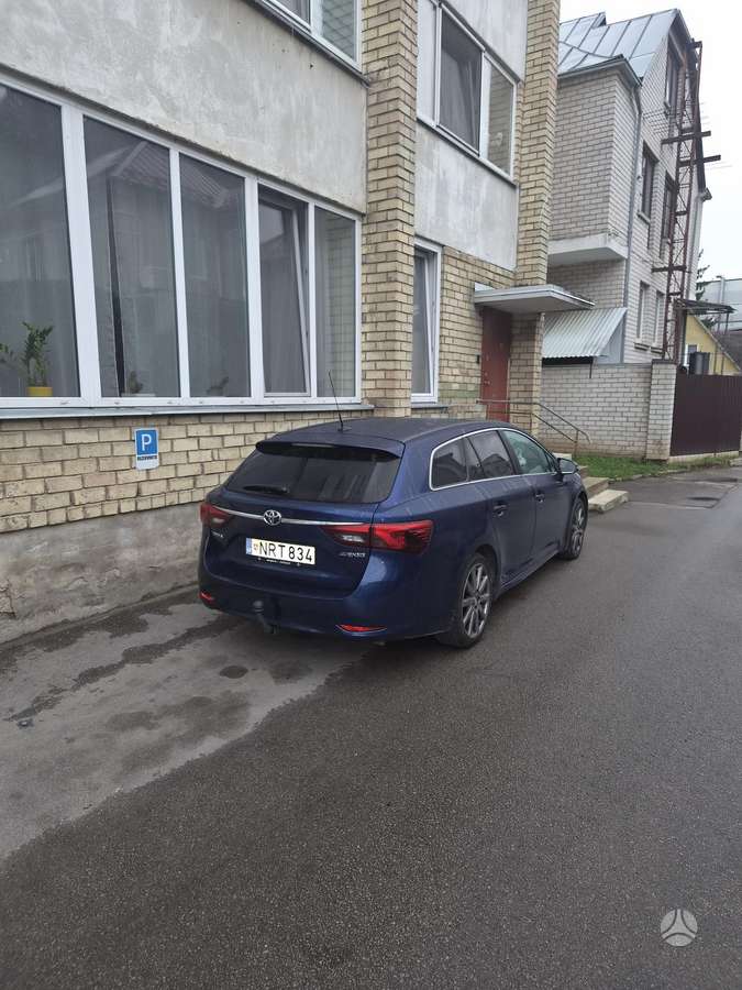 Toyota Avensis 2015 — photo 6