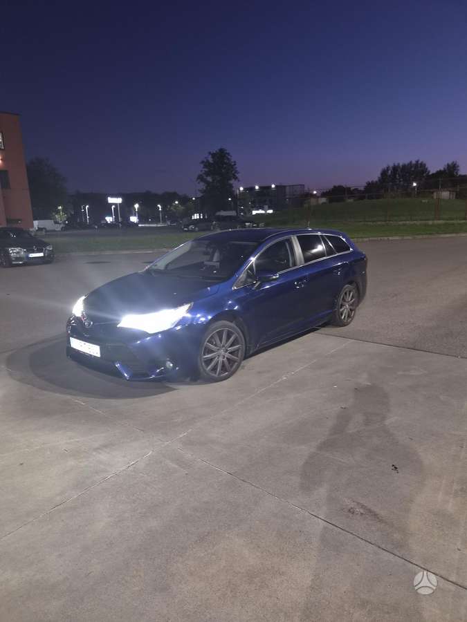 Toyota Avensis 2015 — photo 7