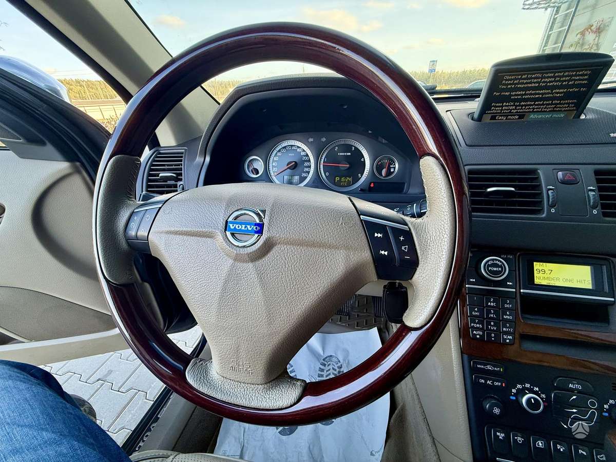 Volvo XC90 2009 — photo 12