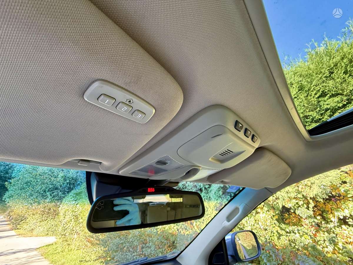Volvo XC90 2009 — photo 18