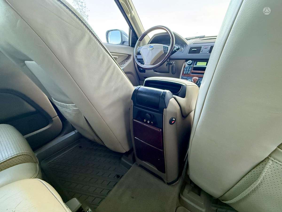 Volvo XC90 2009 — photo 20