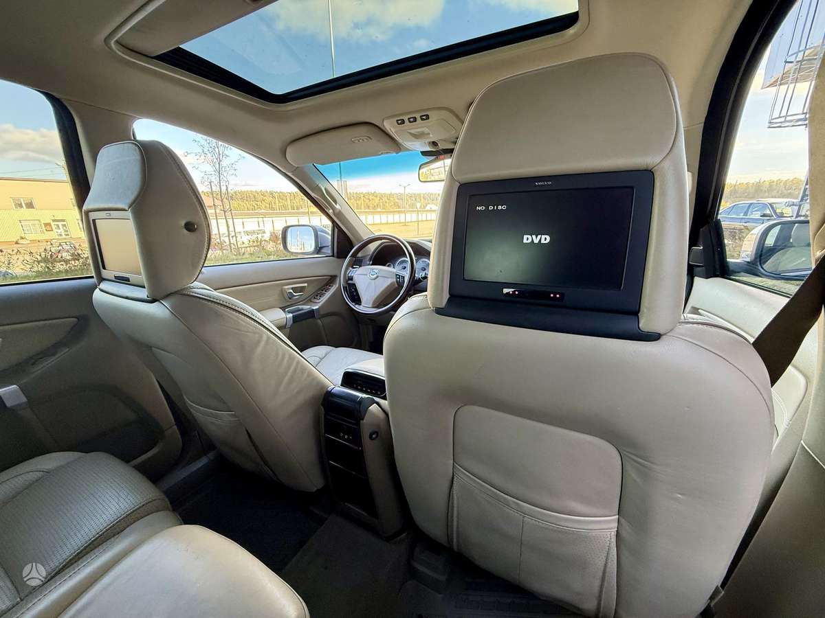 Volvo XC90 2009 — photo 21