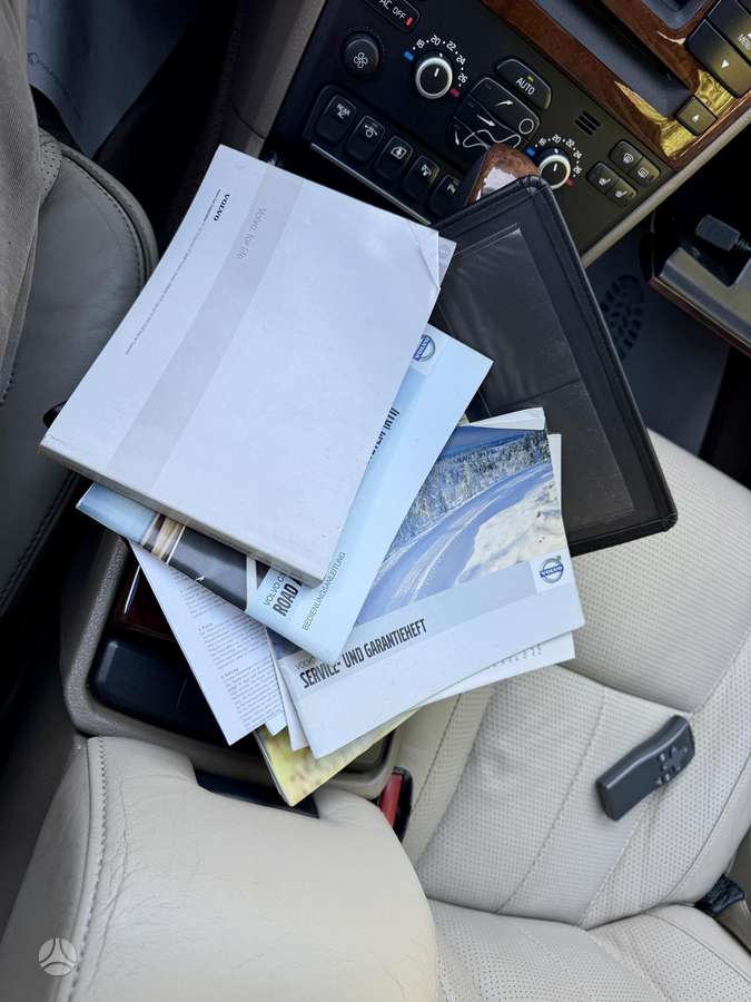 Volvo XC90 2009 — photo 25