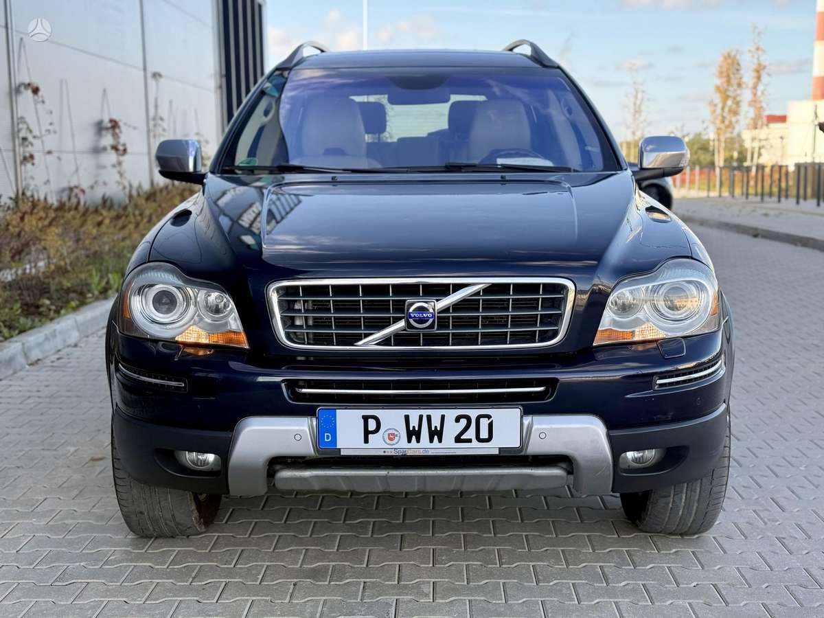 Volvo XC90 2009 — interior