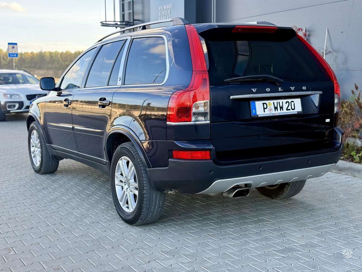 Volvo XC90 2009 — engine 2400 cm³, 185 HP (136kW)