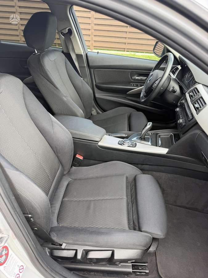 BMW 320 2014 — photo 13