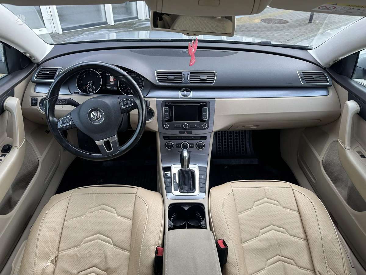 Volkswagen Passat 2014 — photo 11