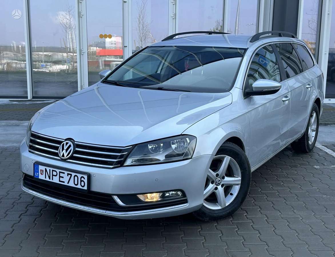 Volkswagen Passat 2014 — interior