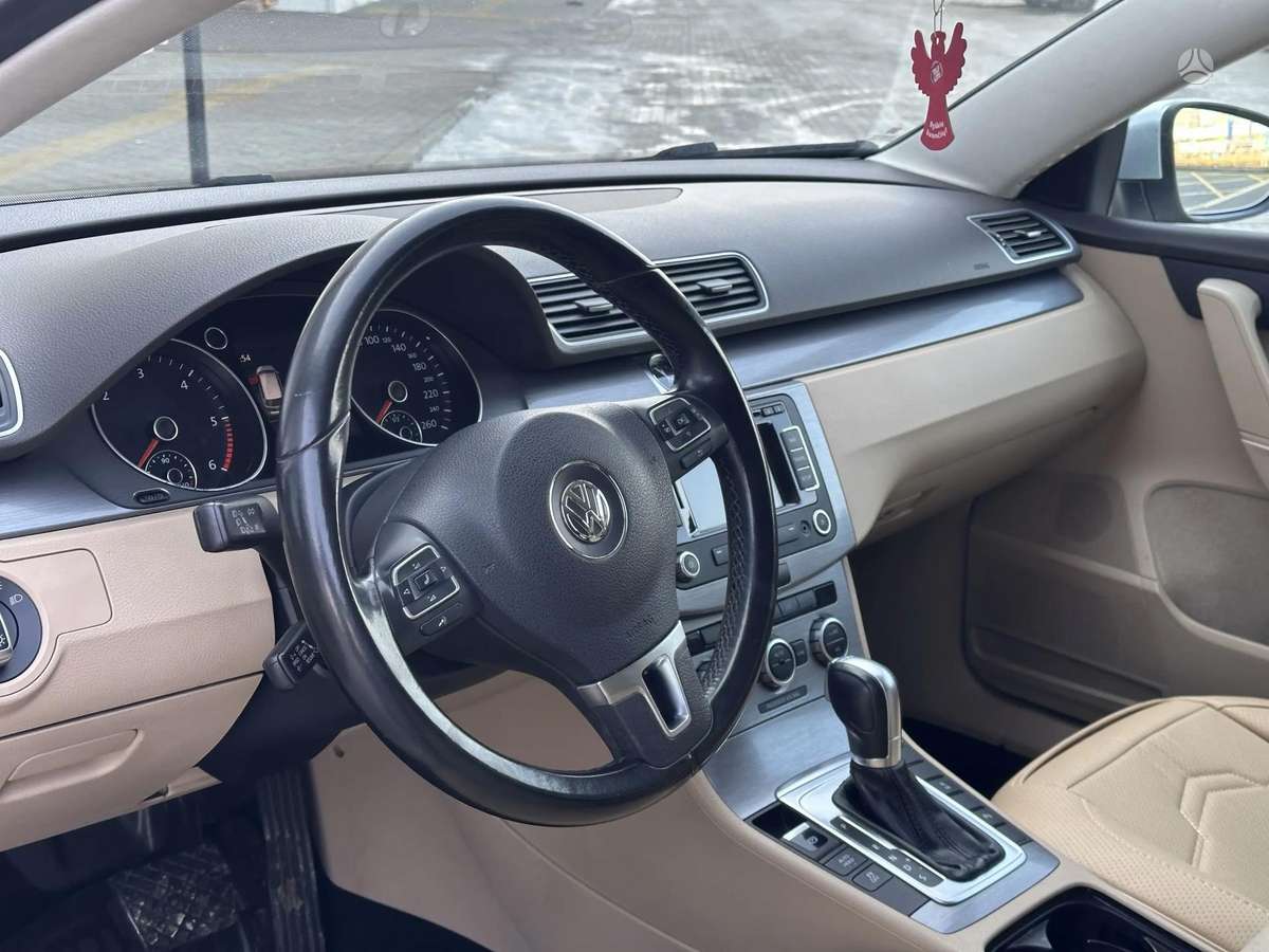 Volkswagen Passat 2014 — photo 8