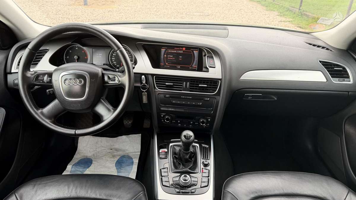 Audi A4 2008 — photo 18