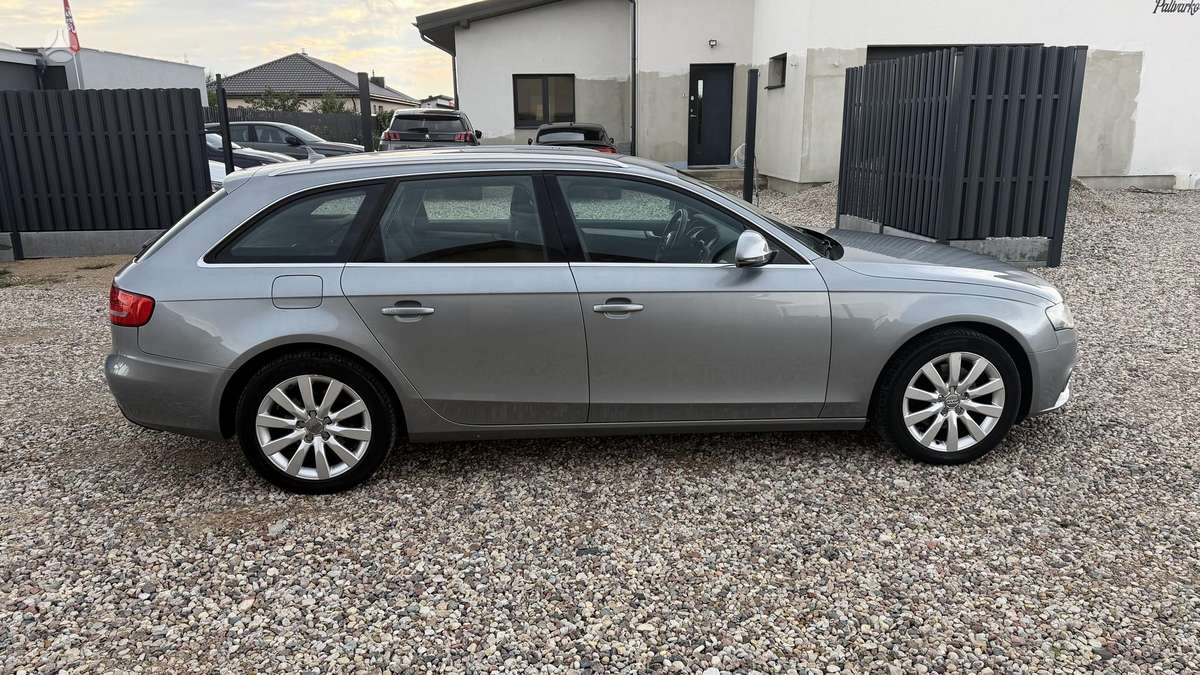 Audi A4 2008 — photo 6