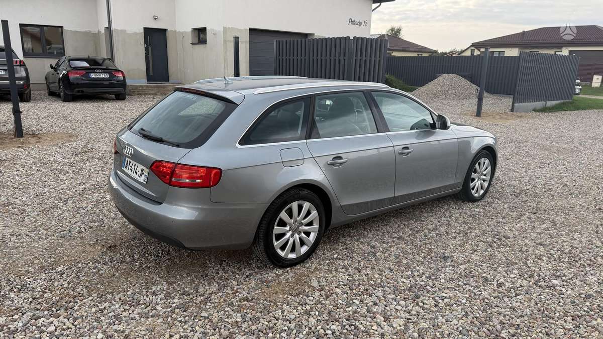Audi A4 2008 — photo 7