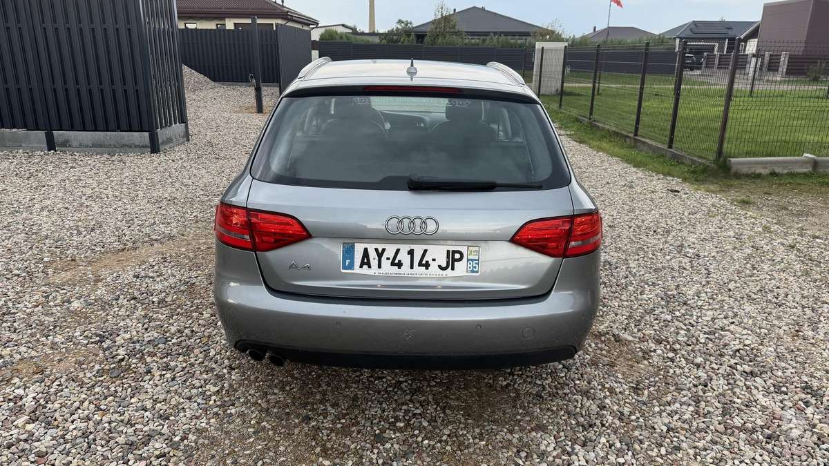 Audi A4 2008 — photo 8