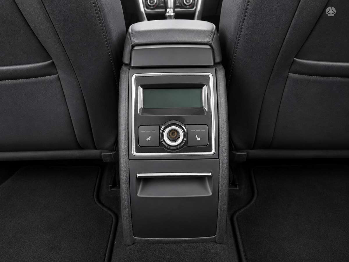 Skoda Superb 2015 — photo 11