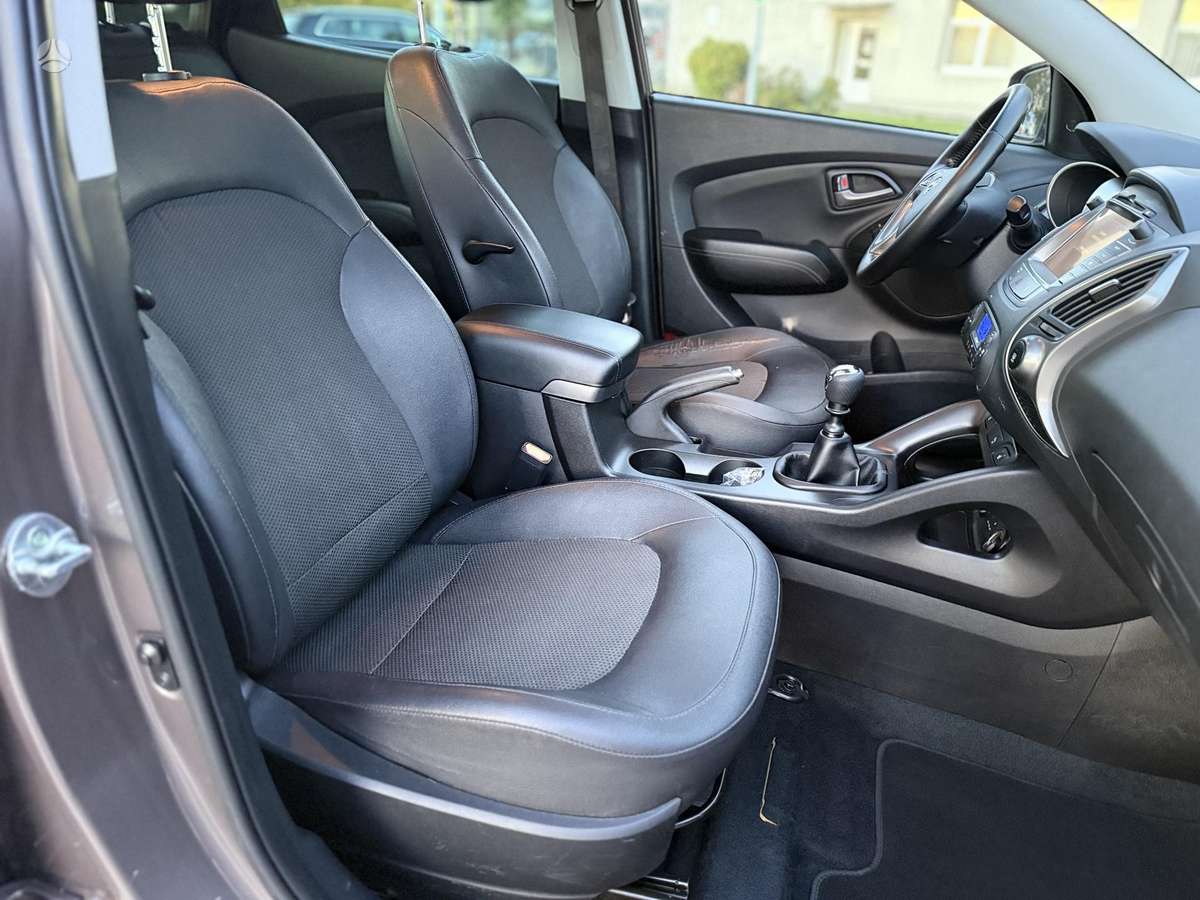 Hyundai ix35 2015 — photo 10