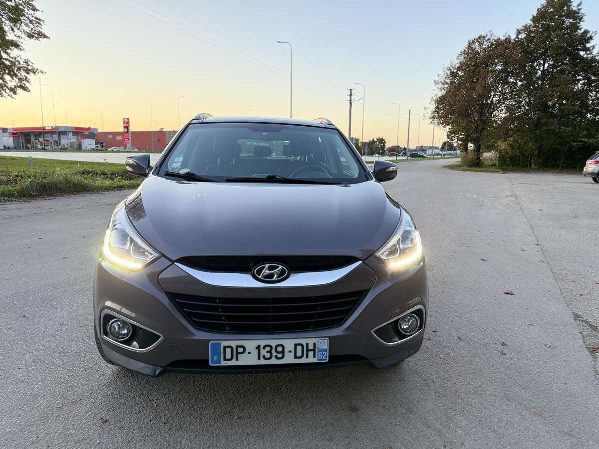 Hyundai ix35 2015 — rear view